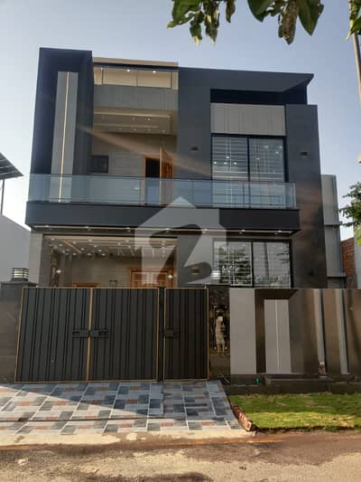 5 Marla Modern Design House For Sale In Parkview City, Lahore