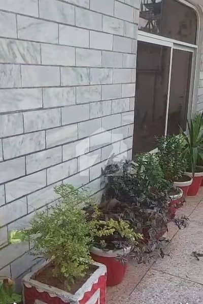 جی ۔ 10/4 جی ۔ 10,اسلام آباد میں 4 کمروں کا 6 مرلہ مکان 4.5 کروڑ میں برائے فروخت۔
