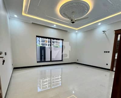 Tripple Storey 1 Kanal House Available In Top City 1 - Block B For sale
