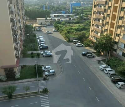 عسکری 11 ۔ سیکٹر بی عسکری 11,عسکری,لاہور میں 3 کمروں کا 1 کنال پینٹ ہاؤس 2.55 لاکھ میں کرایہ پر دستیاب ہے۔