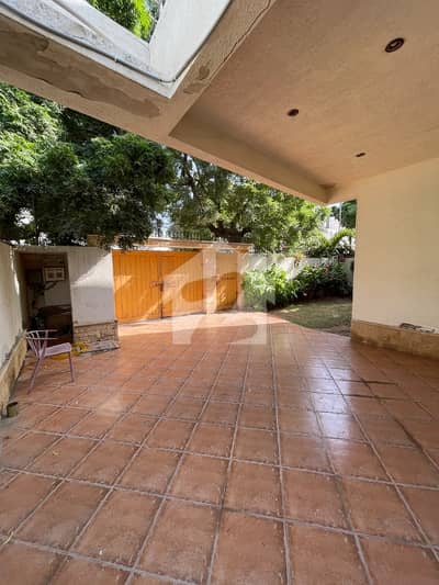Stunning Prime Location 500 Square Yards House In DHA Phase 7 Available