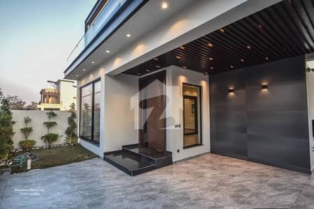 10 Marla beautiful Designed Modern house for rent in DHA phase 7 10 Marla beautiful Designed Modern house for rent in DHA phase 7