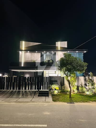 1 Kanal Ultra-Modern Designer Villa for Sale in DHA Multan