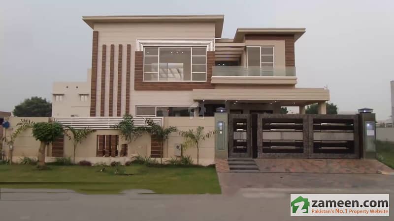 Grand Offer 1 Kanal Galleria Design Beautiful Bungalow For Sale