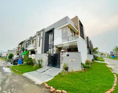 FOR RENT 5.5 Marla Corner House With Extra Land