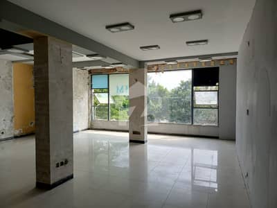 Property Links Offer 1st Floor 900 Sqft Space Availabel For Rent in F-7 Markaz Islamabad