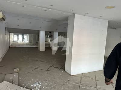 Huge Building For Rent