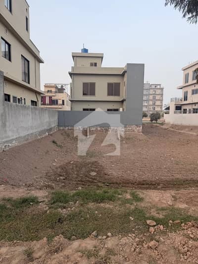 Commercial Plot Of 5 Marla Is Available For sale In Park View City - Broadway Commercial, Lahore