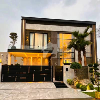 URGENT SALE OWNER BUILD DESIGNER VILLA