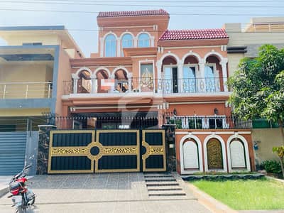 ایل ڈی اے ایوینیو ۔ بلاک جے ایل ڈی اے ایوینیو,لاہور میں 6 کمروں کا 10 مرلہ مکان 3.85 کروڑ میں برائے فروخت۔ ایل ڈی اے ایوینیو ۔ بلاک جے ایل ڈی اے ایوینیو,لاہور میں 6 کمروں کا 10 مرلہ مکان 3.85 کروڑ میں برائے فروخت۔