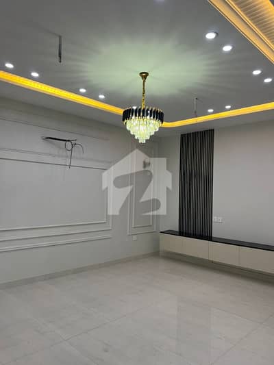 DHA Multan Sector B1 10 Marla House for sale