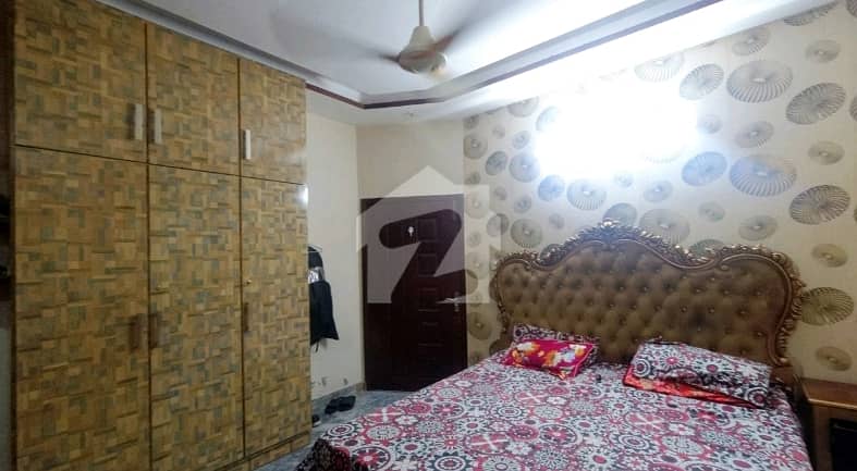 Prime Location 1 Kanal House Is Available For rent Prime Location 1 Kanal House Is Available For rent