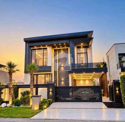 one kanal brand new luxurious bungalow located near dolmen mall