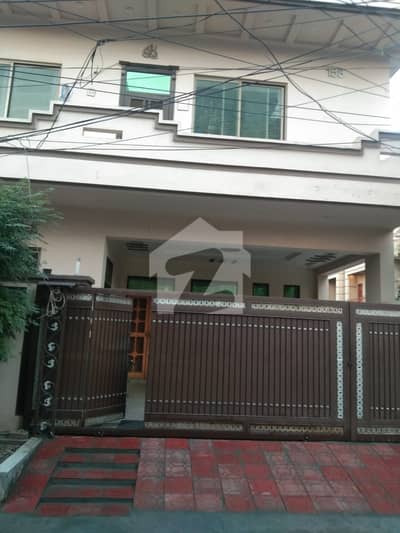 Centrally Located House Available In Ghauri Town Phase 4 For sale