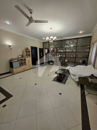 Beautiful 500 Yard Bungalow For Sale Available In DHA Phase 6
