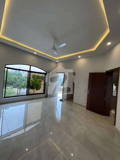 بحریہ انکلیو - سیکٹر سی 1 بحریہ انکلیو,بحریہ ٹاؤن,اسلام آباد میں 5 کمروں کا 10 مرلہ مکان 5.85 کروڑ میں برائے فروخت۔ بحریہ انکلیو - سیکٹر سی 1 بحریہ انکلیو,بحریہ ٹاؤن,اسلام آباد میں 5 کمروں کا 10 مرلہ مکان 5.85 کروڑ میں برائے فروخت۔