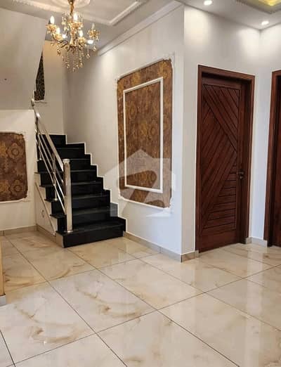 Prime Location 5 Marla House In Wapda Town