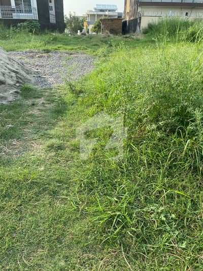 ایم پی سی ایچ ایس - بلاک بی ایم پی سی ایچ ایس ۔ ملٹی گارڈنز,بی ۔ 17,اسلام آباد میں 1 کنال رہائشی پلاٹ 3.25 کروڑ میں برائے فروخت۔ ایم پی سی ایچ ایس - بلاک بی ایم پی سی ایچ ایس ۔ ملٹی گارڈنز,بی ۔ 17,اسلام آباد میں 1 کنال رہائشی پلاٹ 3.25 کروڑ میں برائے فروخت۔