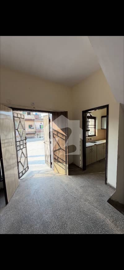NEAT N CLEAN HOUSE FOR SILENT OFFICE OR FAMILY AT PRIME LOCATION