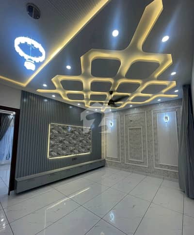Prime Location House Spread Over 10 Marla In Citi Housing Society Available