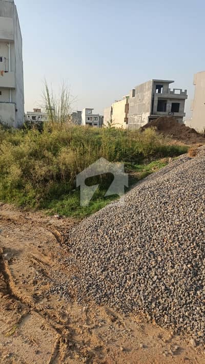 25x50 (5marla) Level Plot Available for Sale In G-15/3