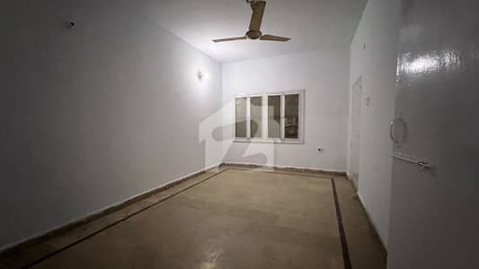 گلشنِ اقبال - بلاک 1 گلشنِ اقبال,گلشنِ اقبال ٹاؤن,کراچی میں 7 مرلہ Studio دفتر 75.0 ہزار میں کرایہ پر دستیاب ہے۔ گلشنِ اقبال - بلاک 1 گلشنِ اقبال,گلشنِ اقبال ٹاؤن,کراچی میں 7 مرلہ Studio دفتر 75.0 ہزار میں کرایہ پر دستیاب ہے۔