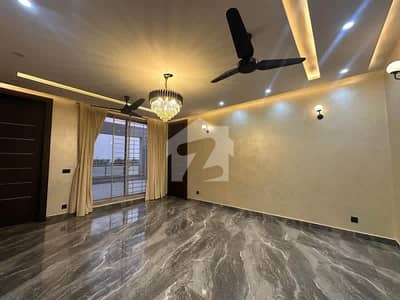 DHA phase 6 1 kanal portion for Rent