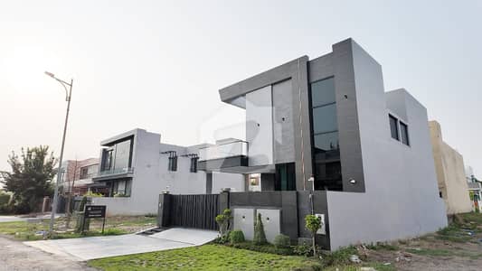 10 Marla | 4-BEDROOM LUXURY HOUSE FOR SALE IN DHA PHASE 6, LAHORE