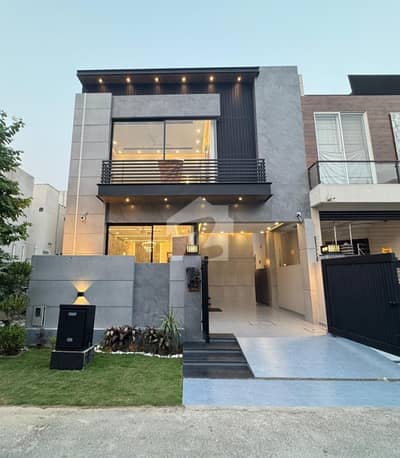 Modern Luxury 5 Marla Residence With A Grand Entrance DHA 9 Town, DHA Defence, Lahore, Punjab Modern Luxury 5 Marla Residence With A Grand Entrance DHA 9 Town, DHA Defence, Lahore, Punjab