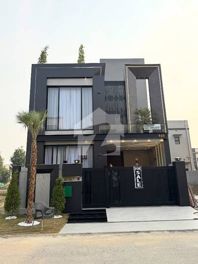 Hot Deal! 5 Marla House Modern Style for Sale in DHA 9 Town C Block-Desire Homes