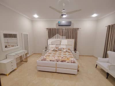 بحریہ ٹاؤن فیز 8 بحریہ ٹاؤن راولپنڈی,راولپنڈی میں 5 کمروں کا 14 مرلہ مکان 2.8 لاکھ میں کرایہ پر دستیاب ہے۔