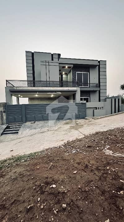 12 Marla Brand New House Available For Sale