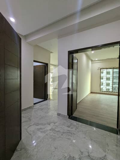 12 Marla Brand New Apartment Available For Rent 12 Marla Brand New Apartment Available For Rent