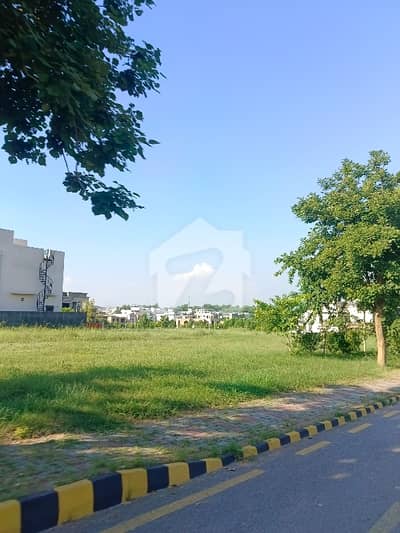 Prime Location In Top City 1 - Block D Residential Plot For sale Sized 10 Marla Prime Location In Top City 1 - Block D Residential Plot For sale Sized 10 Marla