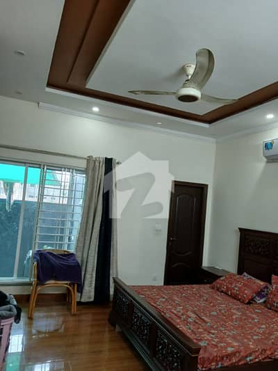 10 MARLA HOUSE FOR RENT