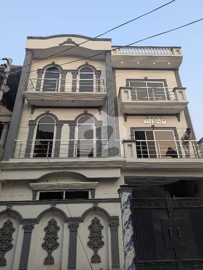 الرحمان گارڈن فیز 2 الرحمان گارڈن,لاہور میں 7 کمروں کا 6 مرلہ مکان 90.0 ہزار میں کرایہ پر دستیاب ہے۔ الرحمان گارڈن فیز 2 الرحمان گارڈن,لاہور میں 7 کمروں کا 6 مرلہ مکان 90.0 ہزار میں کرایہ پر دستیاب ہے۔