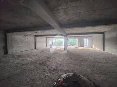 4000 Sqft NET COVERED BRAND NEW HALL M/F WASHROOMS, KITCHEN, BASEMENT PARKING