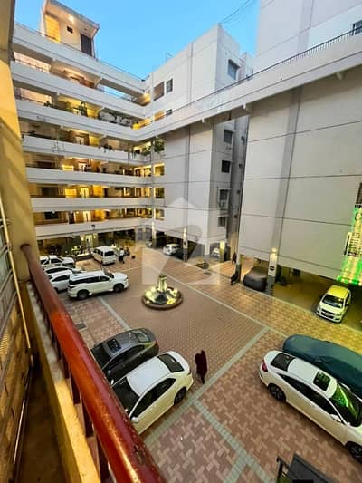 Datari Castle 3 Bed DD 4th Floor Park Facing Apartment For Rent. Datari Castle 3 Bed DD 4th Floor Park Facing Apartment For Rent.