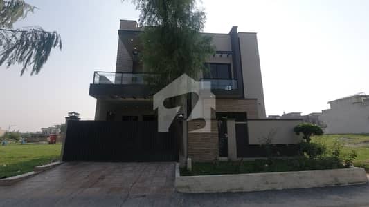 فیصل ٹاؤن - ایف ۔ 18 اسلام آباد میں 7 کمروں کا 11 مرلہ مکان 5.65 کروڑ میں برائے فروخت۔ فیصل ٹاؤن - ایف ۔ 18 اسلام آباد میں 7 کمروں کا 11 مرلہ مکان 5.65 کروڑ میں برائے فروخت۔