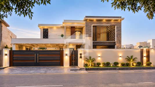 Front Open Park Facing Near To Gate Mosque Main Gate Easy Access Independent House For Sale