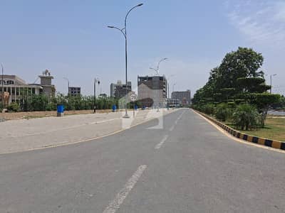 24 Marla Corner Plus Pair Plot 3 Plot Facing Raiwind For Sale Hot Location
