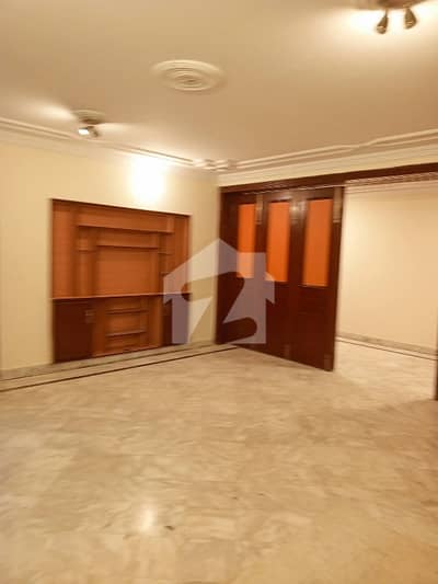 G11 Upper Portion Portion Available For Rent 4bedrooms