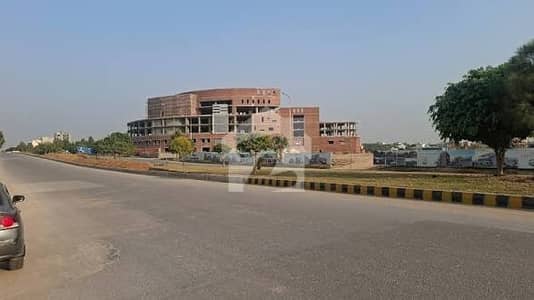 ڈی ایچ اے فیز 5 - سیکٹر ایف ڈی ایچ اے ڈیفینس فیز 5,ڈی ایچ اے ڈیفینس,اسلام آباد میں 1 کنال رہائشی پلاٹ 3.5 کروڑ میں برائے فروخت۔