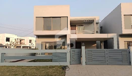 ڈی ایچ اے ولاز ڈی ایچ اے ڈیفینس,ملتان میں 4 کمروں کا 12 مرلہ مکان 4.0 کروڑ میں برائے فروخت۔
