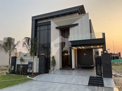 10 Marla Luxury Fully Furnished House for Sale  10 Marla Luxury Fully Furnished House for Sale