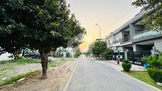 5 Marla All Dues Clear Plot For Sale In Imperial Block, Park View City Lahore 5 Marla All Dues Clear Plot For Sale In Imperial Block, Park View City Lahore