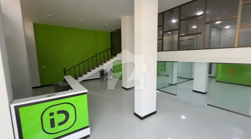PRIME COMMERCIAL SPACE AVAILABLE SHAHRAH-E-FAISAL PRIME COMMERCIAL SPACE AVAILABLE SHAHRAH-E-FAISAL