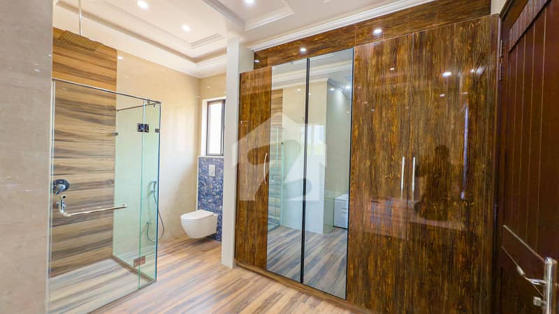 DHA PHASE 7 VILLA DHA PHASE 7 VILLA