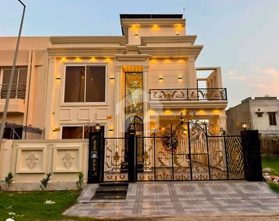 سٹی ہاؤسنگ سوسائٹی گوجرانوالہ میں 5 کمروں کا 10 مرلہ مکان 4.25 کروڑ میں برائے فروخت۔ سٹی ہاؤسنگ سوسائٹی گوجرانوالہ میں 5 کمروں کا 10 مرلہ مکان 4.25 کروڑ میں برائے فروخت۔