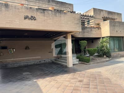 ڈی ایچ اے فیز 2 - بلاک آر ڈی ایچ اے فیز 2,ڈی ایچ اے ڈیفینس,لاہور میں 6 کمروں کا 2 کنال مکان 14.9 کروڑ میں برائے فروخت۔ ڈی ایچ اے فیز 2 - بلاک آر ڈی ایچ اے فیز 2,ڈی ایچ اے ڈیفینس,لاہور میں 6 کمروں کا 2 کنال مکان 14.9 کروڑ میں برائے فروخت۔